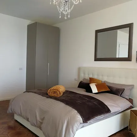 Bnbvistalago Bed & Breakfast *
