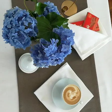 Bnbvistalago Bed & Breakfast
