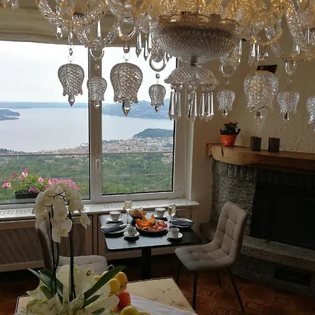 Bnbvistalago Bed & Breakfast Bee